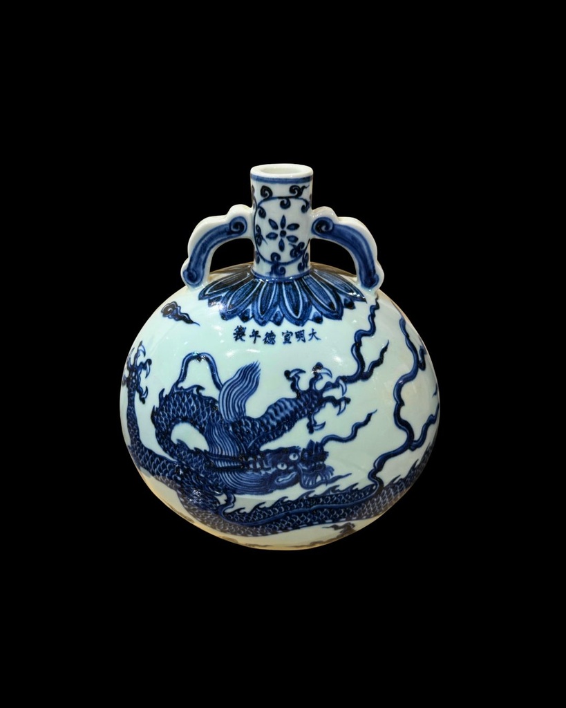 E000147 明朝宣德年製官窯青花瓷花瓶